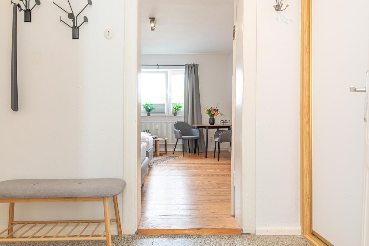Fewo1846 - Kommood - Zentral Gelegenes Studio-Apartment Mit Balkon Im Hochparterre فلنسبورغ المظهر الخارجي الصورة